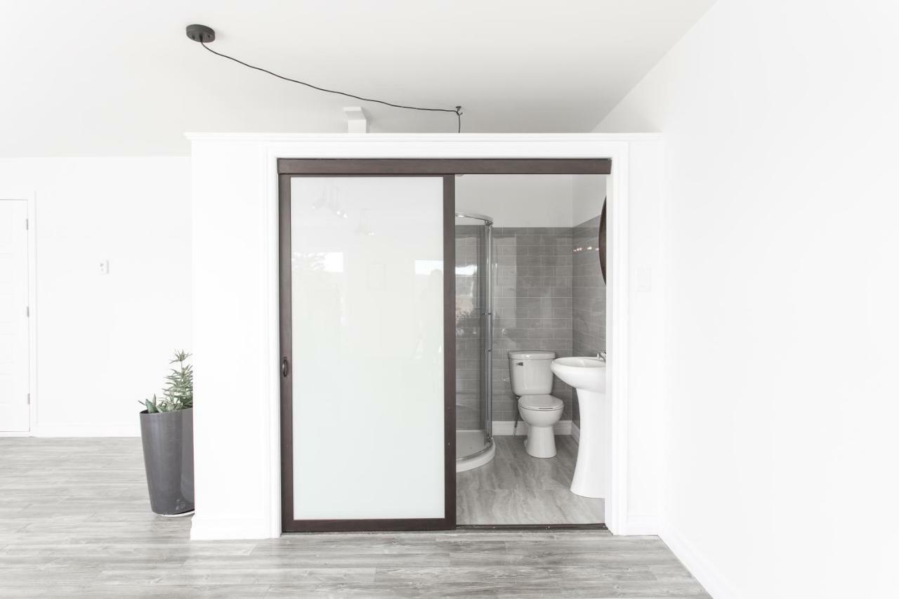 Mobile Whale House Guest House מראה חיצוני תמונה